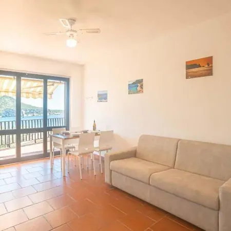 Apartment Giglio Blu 5 *