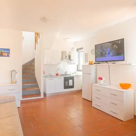 Giglio Blu 5 Apartment
